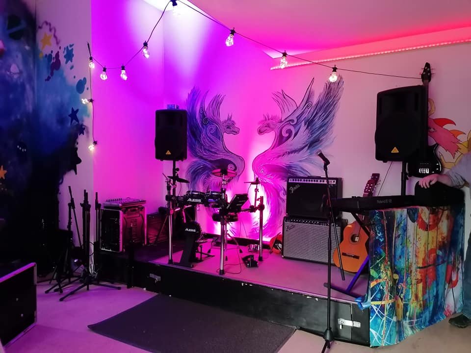 HealthyWexford's tweet photo. Gorey Youth Needs Group LEADER funded youth room SPACE is now finished.
Check it out on their facebook page:
https://t.co/cOADZXfkRh?
Well done to all involved ๐๐
#LEADERFunding #LCDC #Youth #SpacesAndPlaces https://t.co/IjIkroRyXH