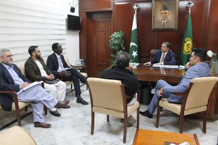 RevenueKP's tweet photo. Meeting with Mr. Rymond of World Bank from USA.
#Reforms
#Initiatives
#Culture_change_of_BOR
#New_Projects https://t.co/256sYdDu54