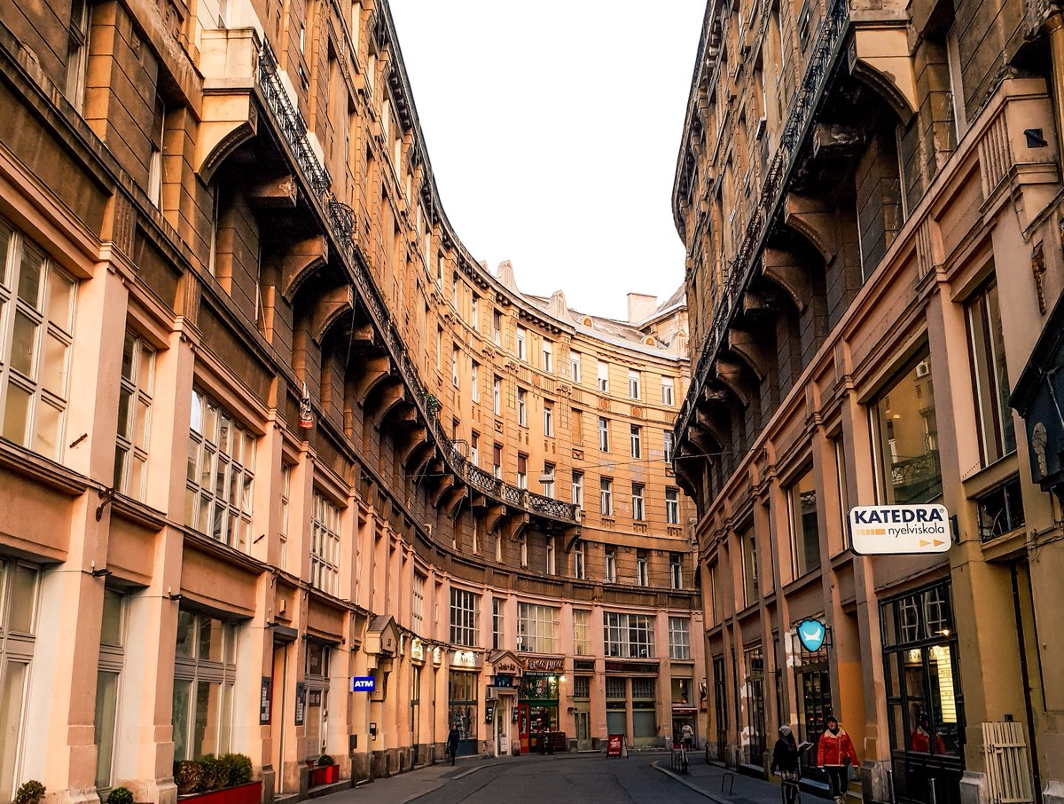 RezbuildProject's tweet photo. Do you want to learn more about the demo sites of #REZBUILDProject? Find in the initiative’s website all the details related to the different building typologies where #REZBUILD’s solutions are being tested:
👉 https://t.co/gZLMhwXBnQ https://t.co/y7QsLOy5cK
