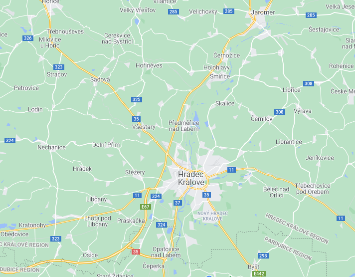 SpeakinStrictly's tweet photo. The new section of Czech highway D11 in https://t.co/cNxxuF9WnE since day zero, kudos @mapy_cz.
For comparison: Google Maps.
#realMap https://t.co/tOZwJ6SOyW