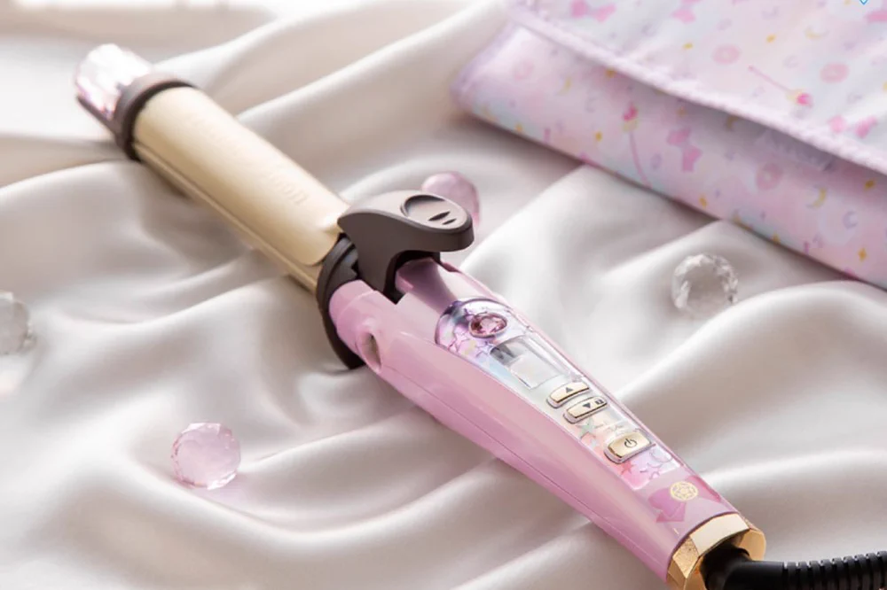 可愛すぎる！テスコムから「美少女戦士セーラームーン」のネイルケア家電やヘアーアイロンが新登場！