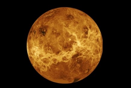 ESCET_URJC's tweet photo. 🛰️🪐🌋Enhorabuena a nuestro compañero Iván López del Área de Geología por este trabajo:
Detectadas posibles erupciones volcánicas y actividad tectónica en Venus 
 https://t.co/CdShoDMMjY 
@URJCcientifica @FalladaMente @he_raquel https://t.co/xMfjjm77yz