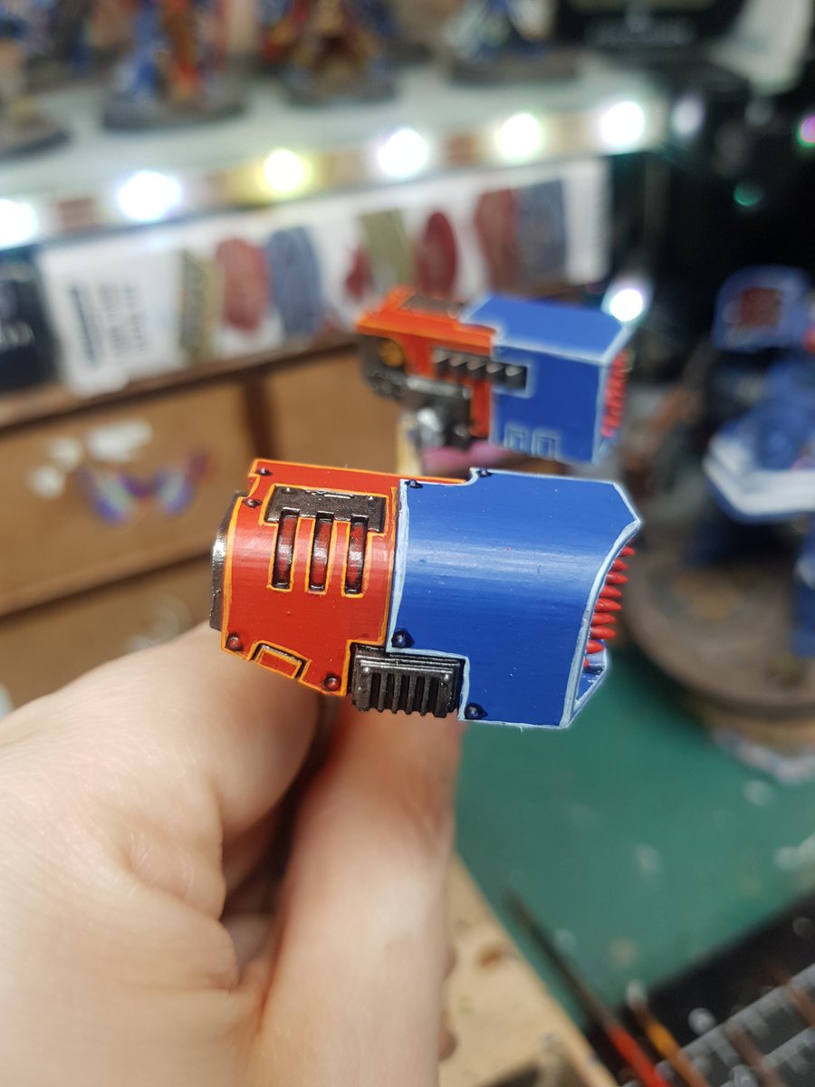 chickpaints88's tweet photo. Aiolos missile launchers are done for my current project, Deredeo dread. Going for some retro vibes with it, What's everyone been working on?
#Warmongers #warwardens #warmaidens #womenhobbyists #wh40k #WarhammerCommunity #new40k #ultramarines #wh30k #spacemarines #deredeo https://t.co/B3AQUPiqxE