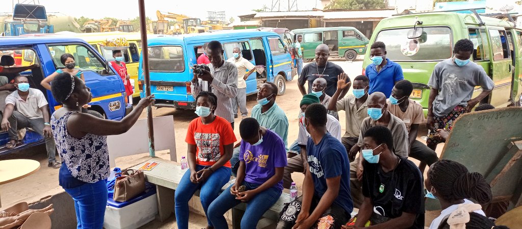 #TGIF
HFFG engages drivers & conductors of the Dzorwulu GPRTU branch on how men can help end all forms of violence against #women and #girls. We are also educating them on #HIV prevention.
#16DaysofActivism2021