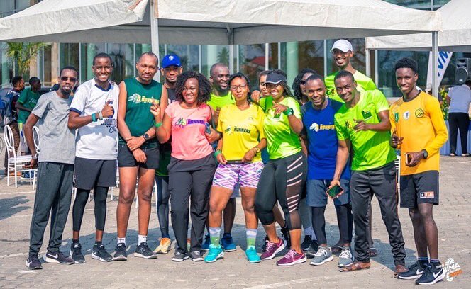 RunnersTanzania's tweet photo. If you can Ispire one or two people in a good way, then you can Ispire the world #flashbackfriday 

#runnerstanzania #feeltheburn🔥 #runners #marathon #run https://t.co/AIcZMDZ4GQ