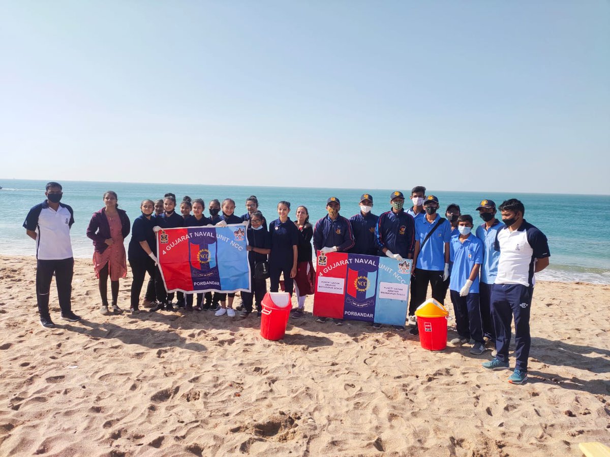 NCC_Dte_Gujarat's tweet photo. #PuneetSagar
Cadets of 4 Guj NU NCC carried out cleaning at Madhavpur Beach. Initiative to raise public awareness &amp; educate street vendors,showing positive results with only sand &amp; sea visible. 7kg plastic waste collected.
@DefencePRO_Guj
@HQ_DG_NCC
@jitu_vaghani
@drajaykumar_ias https://t.co/l5NHbY4u2Z