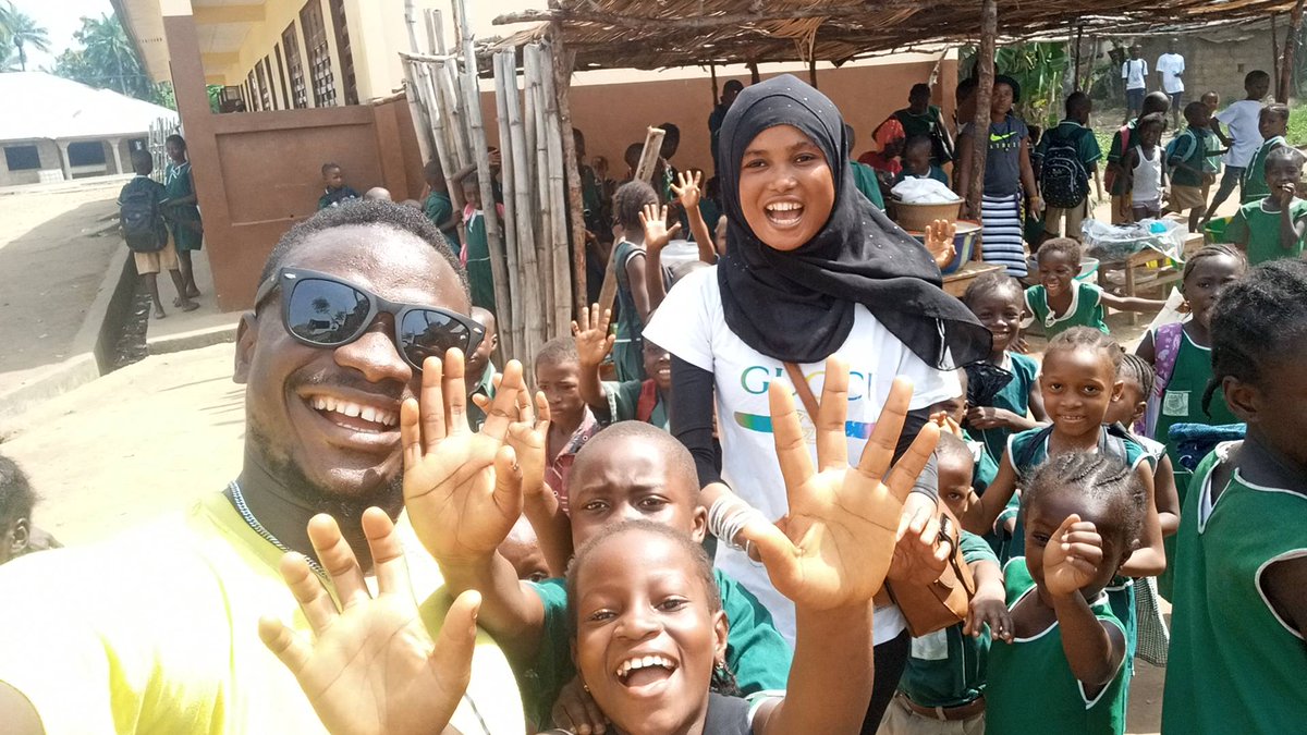 ChildrenMem's tweet photo. Mem Children's Foundation Sierra Leone we  believe that the  children are our future we teach them well and let them lead the way and show them all the beauty they possess inside and we give them a sense of pride to make everything easier @WYCF_SL https://t.co/gO31iGtBIP