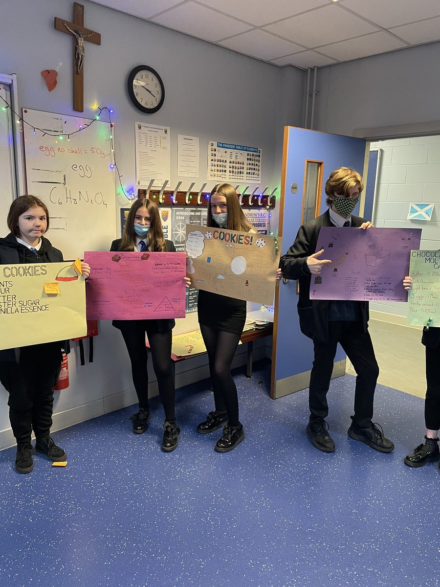 MrsHarkChem's tweet image. The Great Chemistry Christmas Bake Off! How many moles of Chocolate in that?? 🍫 😋@StAndrewscience @StAndrewsRCSec @StAndrewsHFTech @STEMglasgow #molecalculations #bakeoff #interdisciplinarylearning