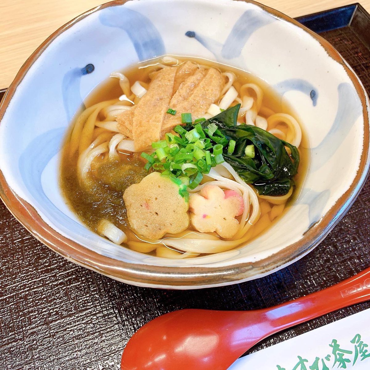 honamiinari's tweet photo. たくさんのご要望を頂きまして

きしめん復活しました❣️❣️

むすび茶屋のきしめん、
半年ほどお休みしておりましたが、
今日から復活です‼️‼️😋

自家製の手打ちきしめんです❗️

#豊川稲荷
#本殿の真横で
#ご神気を頂いていただけますように
#むすび茶屋 #豊川稲荷　#きしめん　#ランチ　#豊川　#豊橋 https://t.co/Qh7Se5Nk7F