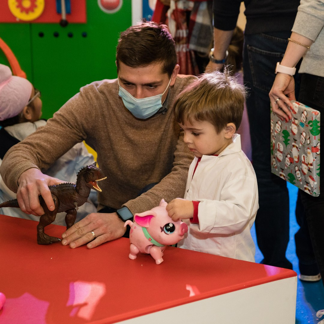 Our very scientific Toy Tester children have been hard at work and have come to the decision that Hot Wheels and Mermaid Barbie are at the top of their list for festive-fun-factor gifts this Christmas 🚗🎅

Shop <a href="/TOYTOWN_UK/">TOYTOWN</a> range here👉 ow.ly/QlqI50Har9Q