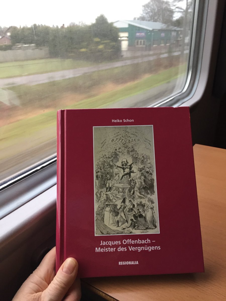 MargrietSchipp1's tweet photo. Was anderes zu lesen als @SchonHeiko tolles Buch über Offenbach,unterwegs nach Berlin/ @Komische_Oper um heute Abend Orpheus in der Unterwelt zu erleben! 🙏@SchonHeiko für 🔥Tweet & Rezension, die haben mich zu dieser Reise bewogen. SEHR große Vorfreude🥳 https://t.co/oEg0WsrrnP