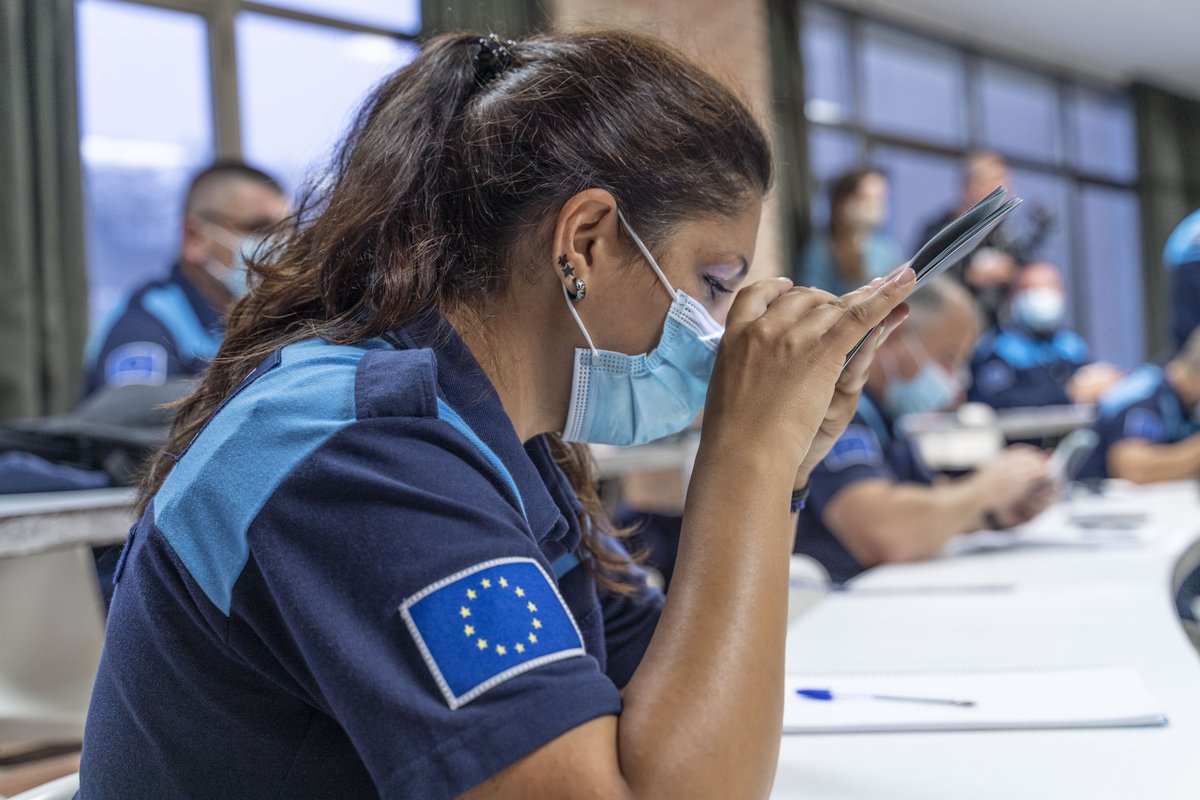 Frontex's tweet photo. 109 officers from 16 🇪🇺countries have just graduated from their basic training in Avila, Spain!
Soon they will put on their blue uniforms and join the #EUstandingcorps officers already working all along the 🇪🇺 external borders and beyond https://t.co/BeGY23uiZK
@policia https://t.co/f3FSrF6kpj