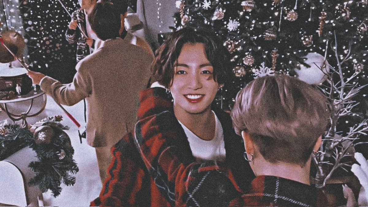 9795LAND's tweet photo. with you, beautiful christmas day 🎶❆ https://t.co/9Ffk8rQeAj