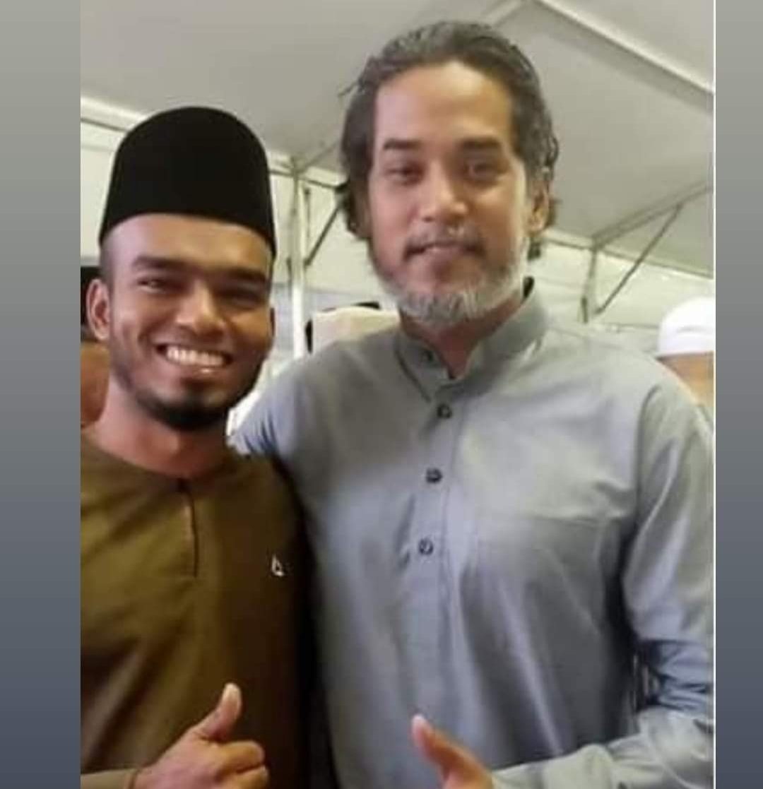AngahTS87's tweet photo. Bagai adik dan abg ...
@Khairykj https://t.co/U234Sbm0q0