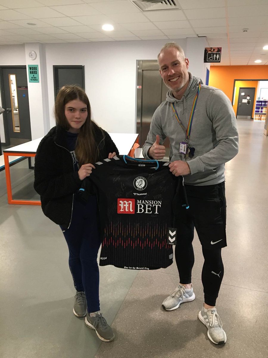 Digitech School (@digitechschool) on Twitter photo Thank you <a href="/RobinsFound/">Bristol City Robins Foundation</a> for the signed <a href="/BristolCity/">Bristol City FC</a> football shirt.ย
One very happy sport student of the term and avid City Fan. Thank you <a href="/RobinsFound/">Bristol City Robins Foundation</a> for the signed <a href="/BristolCity/">Bristol City FC</a> football shirt.ย
One very happy sport student of the term and avid City Fan.