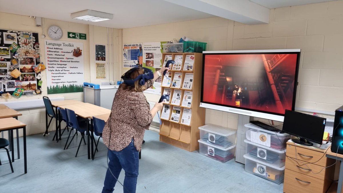 Construction Staff having fun on our new HIVE VR Virtual gaming equipment Great fun to support our school roadshow in 2022 @NorthLindsey @MickLochran