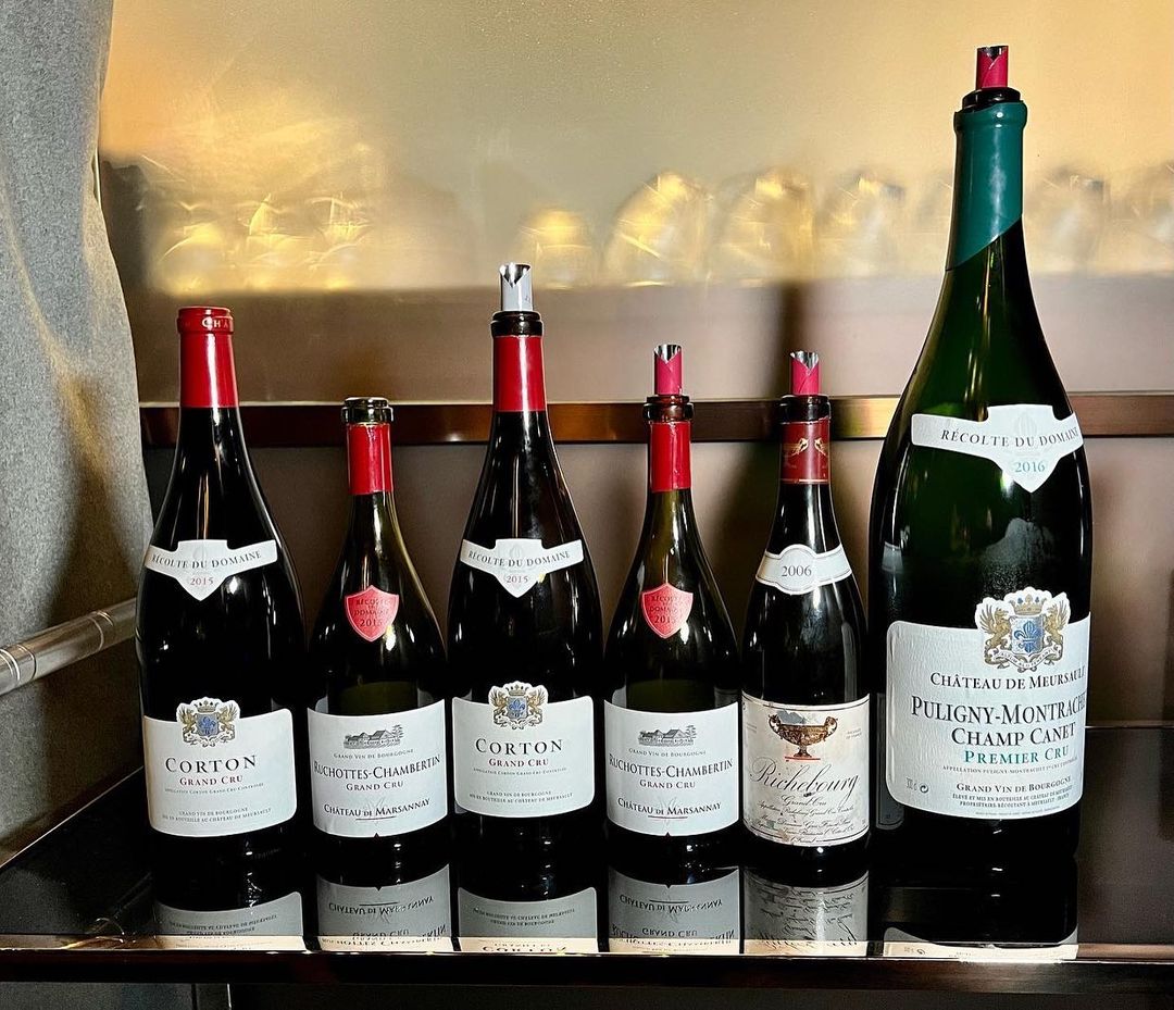 JeannieChoLee's tweet photo. An evening of good friends trying a new tasting menu at Piin Restaurant with lots of Burgundy wines - life doesn’t get better than this!

#tastingmenu #hongkong #burgundy #richebourg #ruchotteschambertin #corton #grandcru #wine  #winetasting #winelover https://t.co/61PYIxtl1Q