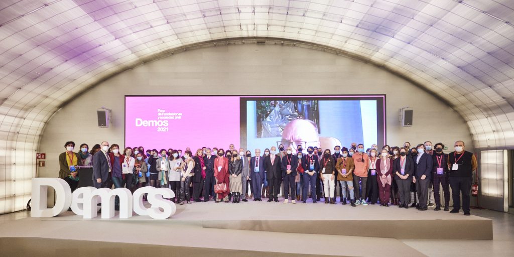 AEF_fundaciones's tweet image. ¿No pudiste asistir a #Demos2021? ¿Estuviste, pero te gustaría repasar sus contenidos? ¡Ponemos a tu disposición gratuitamente los vídeos del V Foro de Fundaciones y Sociedad Civil en nuestro canal de Youtube! youtube.com/AEFTV

#TiempoDeFilantropía @foro_demos