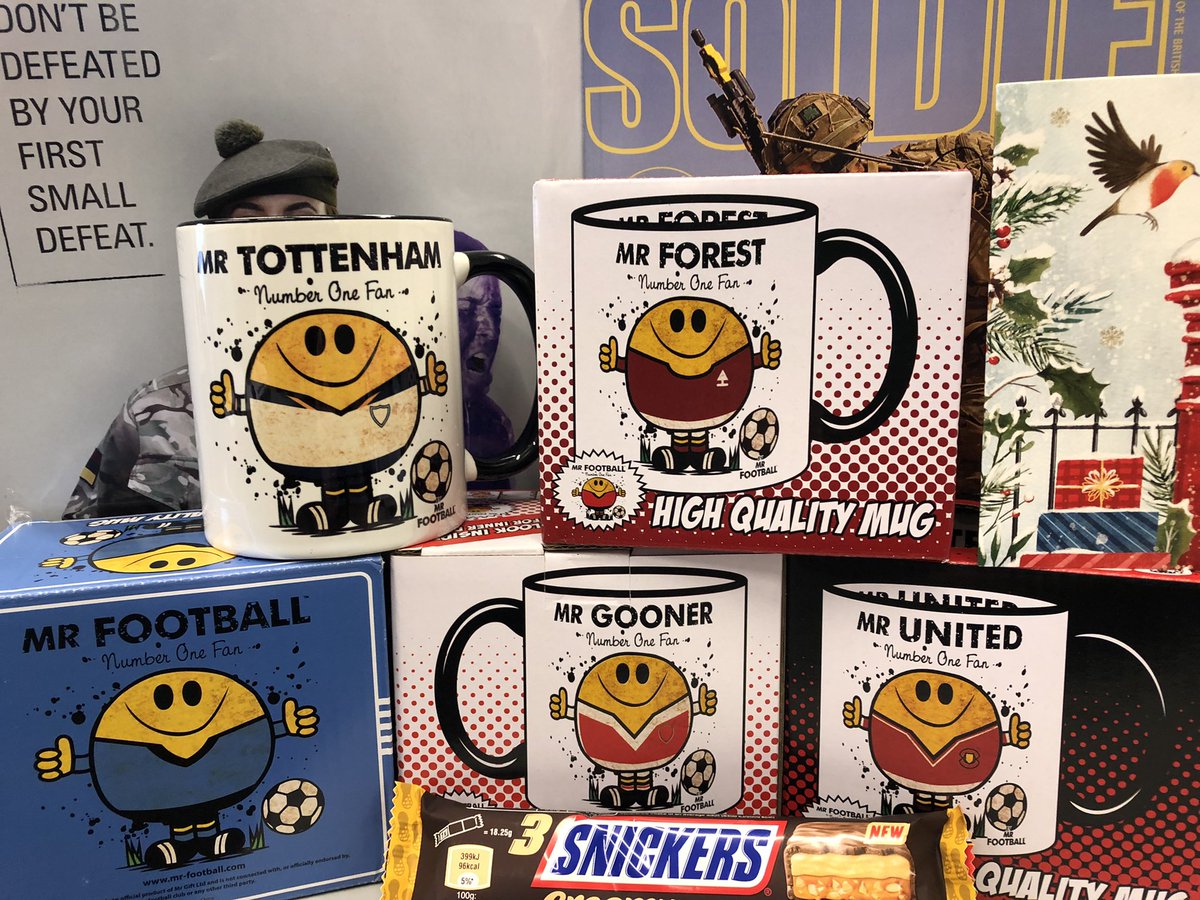 A small gesture to our amazing team here in #Exeter both <a href="/CapitaPlc/">Capita</a> and <a href="/BritishArmy/">British Army 🇬🇧</a> what a example of #collaboration <a href="/hq_recruiting/">HQ Recruiting Group</a> 🙌🏻🙌🏻 we love our #football <a href="/BBCSport/">BBC Sport</a> <a href="/SpursOfficial/">Tottenham Hotspur</a> <a href="/Arsenal/">Arsenal</a> <a href="/ManUtd/">Manchester United</a> <a href="/NFFC/">Nottingham Forest</a> and #Rugby <a href="/ExeterChiefs/">Exeter Chiefs</a> for the odd one out ME 🤣🤣 all 🙏🎄#ThankYou