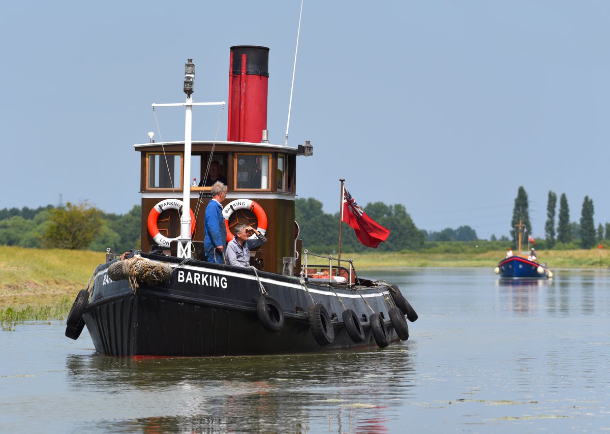 Steam tug Barking enjoying a summer’s afternoon on Faversham Creek. The vintage tug was built in 1928 by Jas Pollock & Sons in their Faversham yard in Kent.
#steamtug #MaritimeHeritage #Tugs #Faversham #Kent