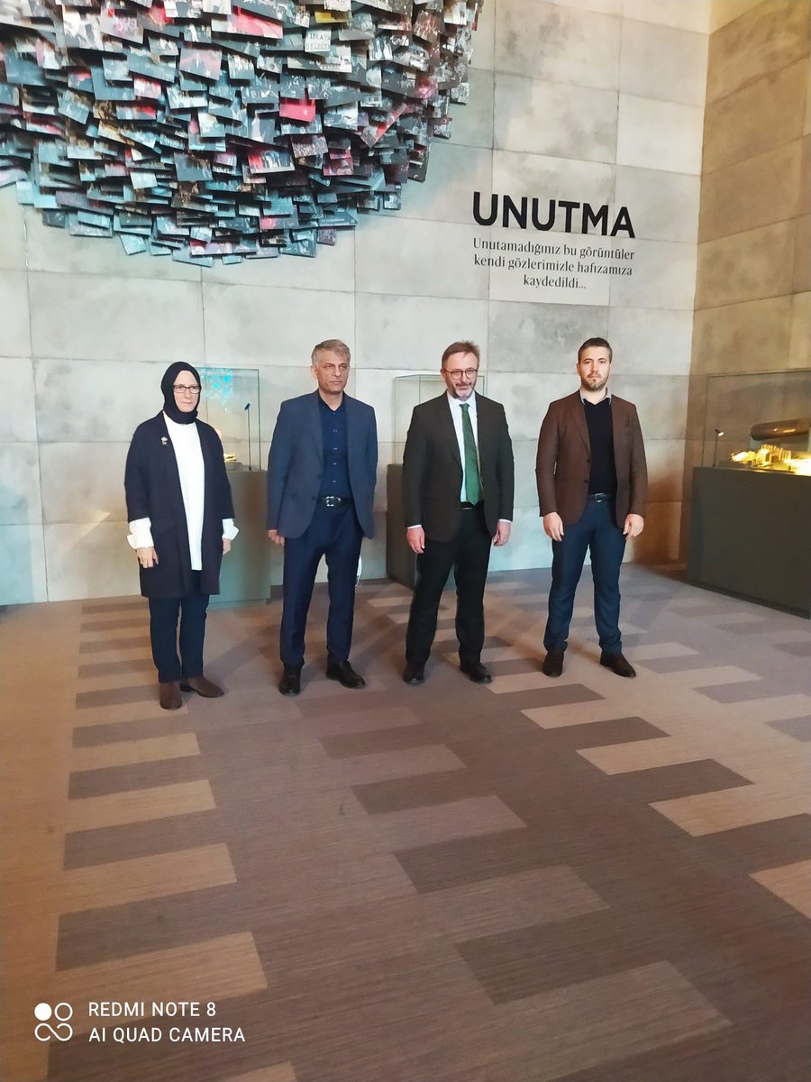 Kültür ve Turizm Bakan Yardımcısı Nadir Alpaslan, Hafıza 15 Temmuz'u ziyaret  ederek, incelemelerde bulundu.