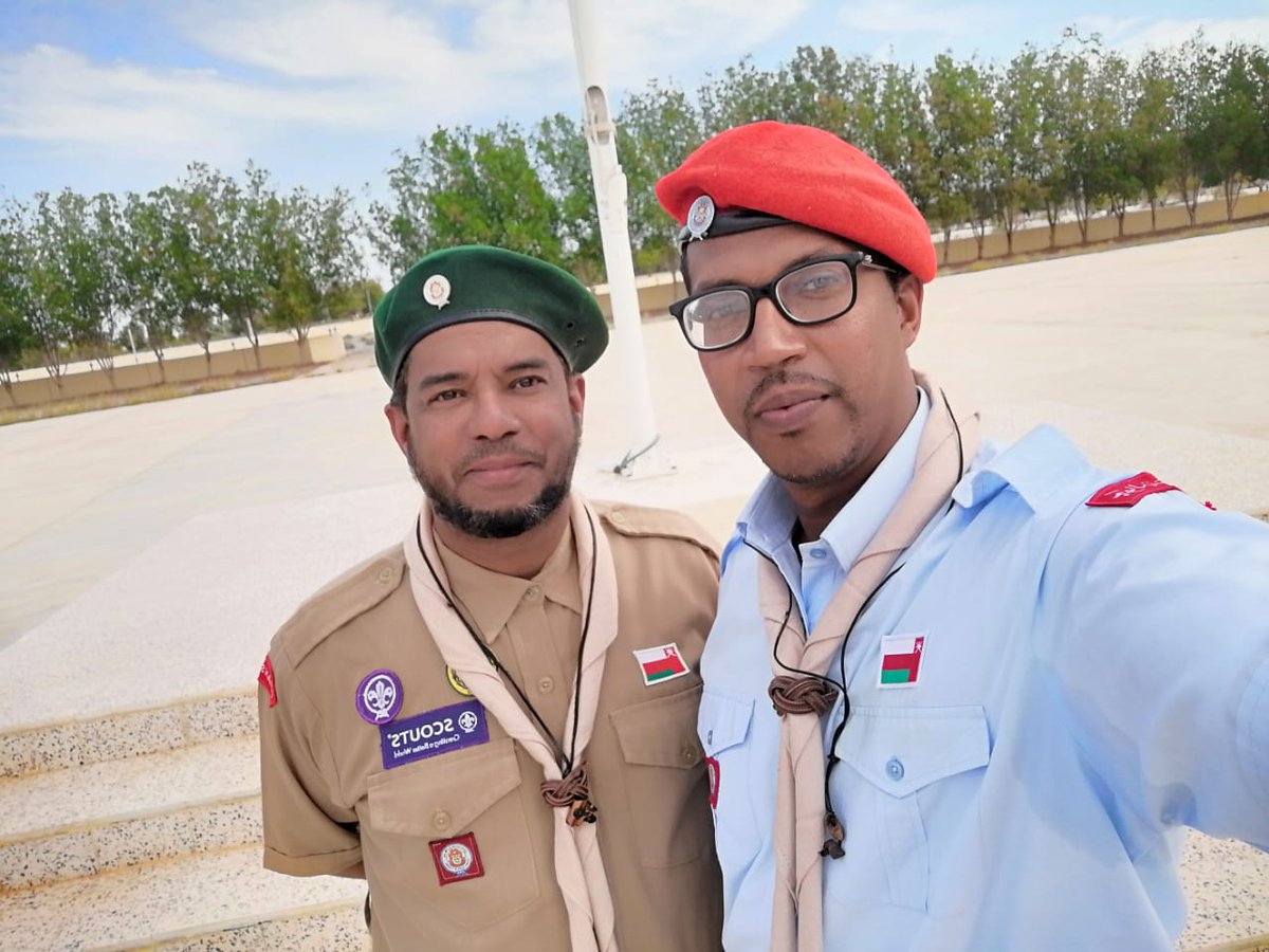 بالأمس اختتمت دورة مساعد قائد تدريب كل التوفيق للقادة المشاركين.
شكر خاص للقائد  حمد القمشوعي الميسر لمجموعة بلعرب بن سلطان لما لمسنا منه الأخلاق وحسن المعشر وحرصه على تلقينا المعلومه الصحيحه الدقيقه فكان له الدور الأبرز في تخطي العقبات والتميز في الدورة.