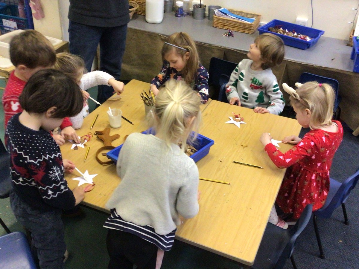blueclassckis's tweet photo. We’ve been having a fab Barnaby Bear day so far…we’ve been making bird feeders and Christmas decorations and will be having lots of fun activities this afternoon! 🎄 🎅 https://t.co/jFQmiCDodU