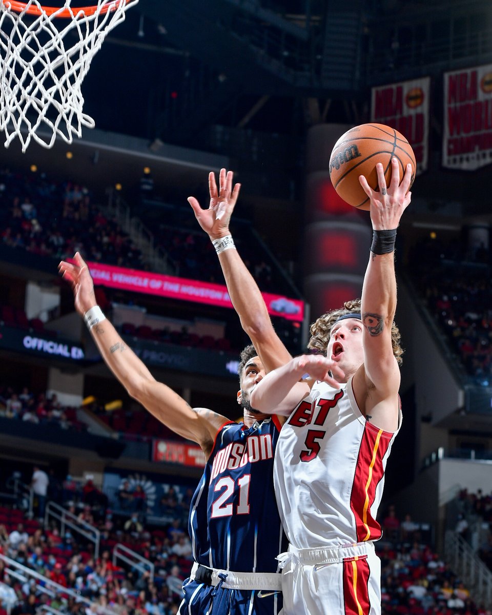 MiamiHEAT's tweet photo. you ARE that Guy, pal https://t.co/wgavNACOIf