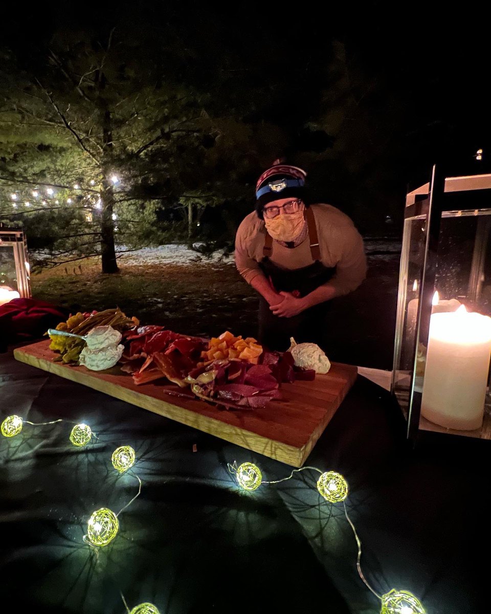 ElmhirstsResort's tweet photo. Winemakers Reception fun 🤩 Chef Jeff’s pre-party libations: Trout Gravlax paired with @MegalomaniacJHC Bubblehead Blanc De Blancs 🥂 #NewYearsEve2022 #HappyNewYear #celebrate #Sparkle https://t.co/MGFY9mcIqU
