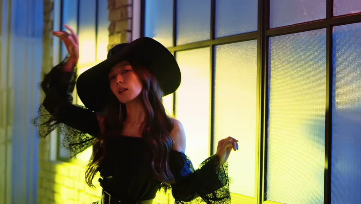 BoAsoba's tweet photo. @BoAslittlebirds Deported?! ¿Quién llamó a la migra en la reina? 😭 Also, thank you. 🤭 Now we can get back to getting #BoA2 and more! 🥰 😌
¡Reúnete con nosotros, por favor, reina! 🥺 https://t.co/N9aIC0Qo1M