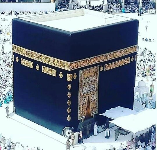 🎉
السلام علیکم❤️
میں آپ کو تمام فضل اور کامیابی کی خواہش کرتی ہوں جس کےآپ اصل میں مستحق ہیں۔نیا سال مبارک ہو آپ سب کو میری تمام دعائیں آپ کےساتھ ہیں اورمیری خواہش ہےکہ آپ اسےکھلےدل سےقبول کریں اور ایمان،امید اور حوصلےکے ساتھ آگےبڑھیں🎊

آمین🕋🤲
<a href="/husain786__fkh/">آ ســـــــیہ ♡</a>
#HappyNewYear2022