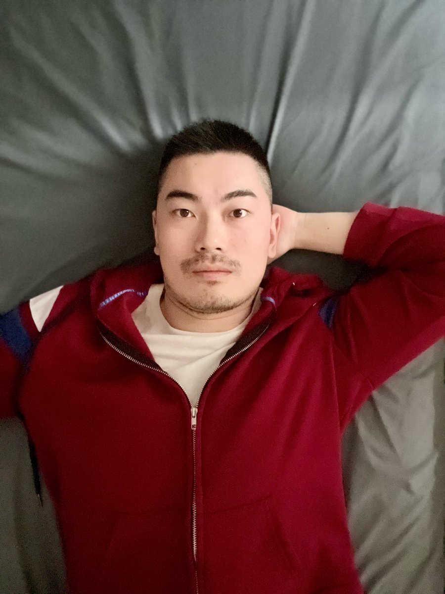 CharlieYang303's tweet photo. I hope 2022 will be kinder to me, but I’ll keep trying either way. May love find its way to me again, and stay. 希望跟下个男人可以更好地沟通 https://t.co/85uOUn8Fxh