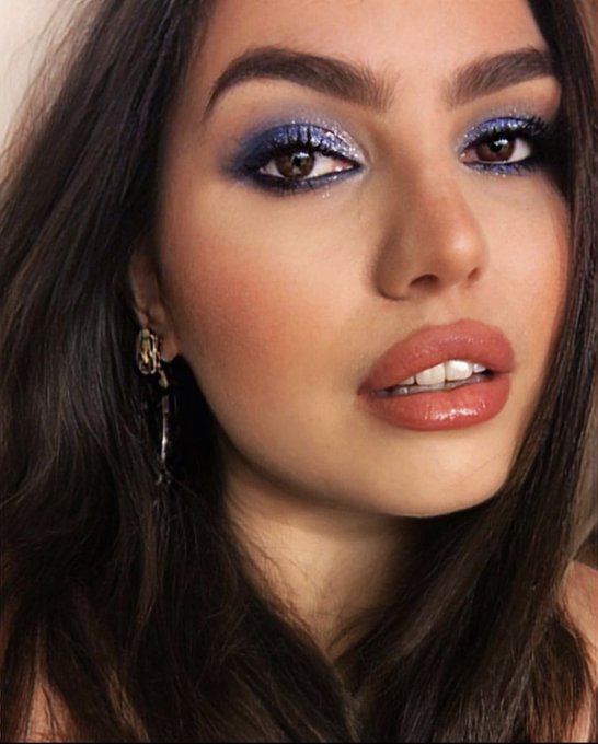 Happy NYE! 💙🎉 peace out 2021 ✌🏻 https://t.co/exWn64lXaB