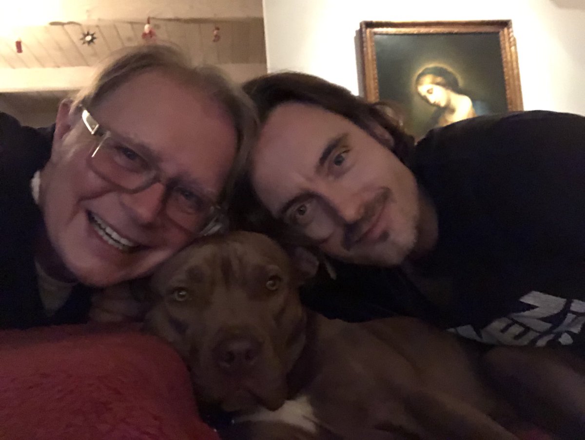 VincentPaterson's tweet photo. #cnnnye https://t.co/nLQpUAG9im