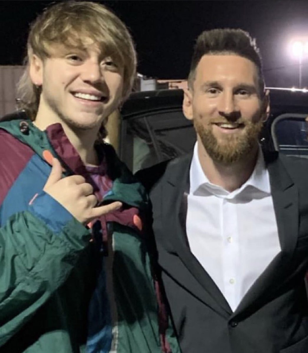 Por un 2022 con mucha música de Paulo Londra y Messi levantando la copa del mundo