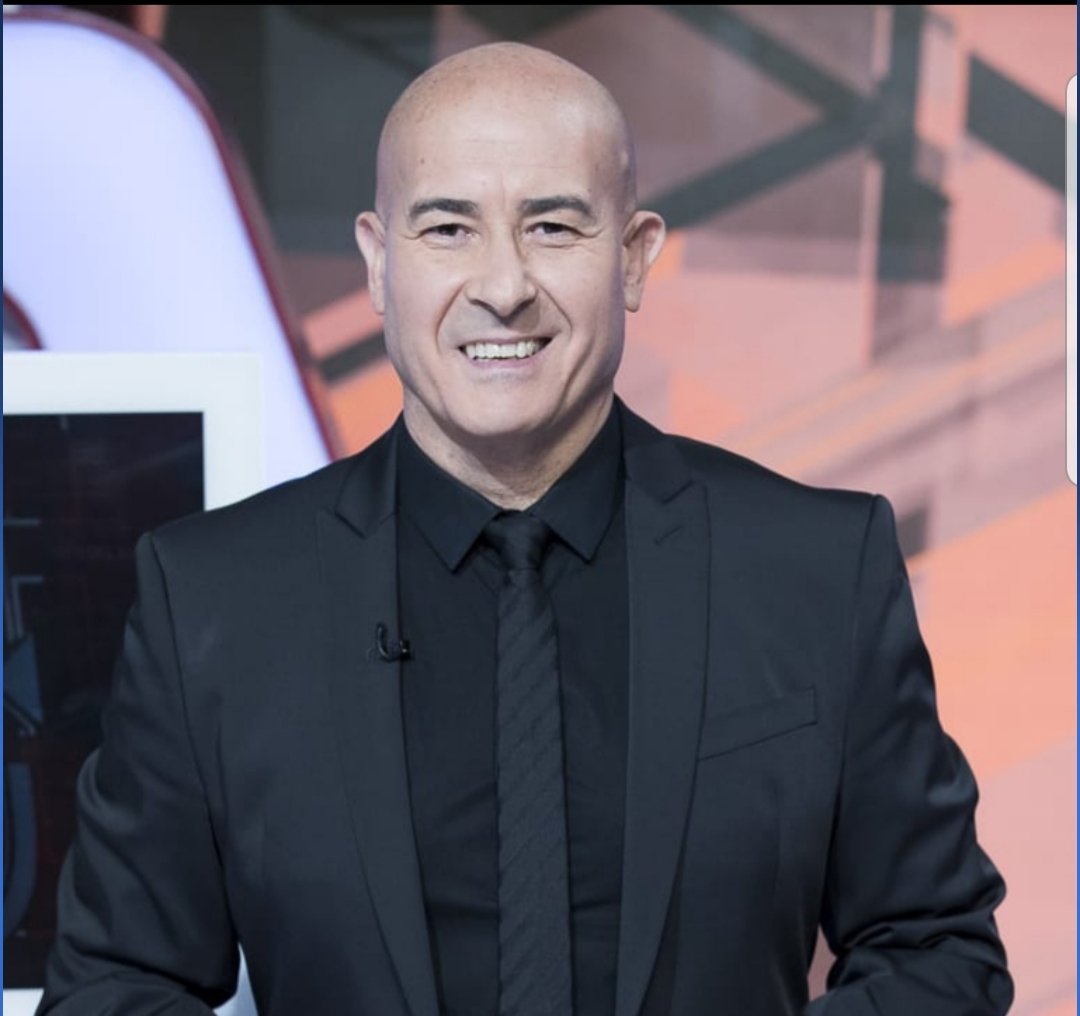 Os deseo de todo corazón que tengáis un 2022 lleno de buenos deseos y momentos felices. Y, sobre todo, mucha salud. Con todo mi cariño, feliz entrada de año. 😘