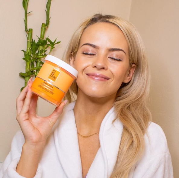 Crafted in small batches, our bath salts combine 500mg of Nano CBD, cannabidiol, apricot oil and essential oils for a soothing, nourishing bath experience 🛀 Available in refreshing scents like Amber Bergamot, Coconut Lime, Eucalyptus, and Lavender 🌱