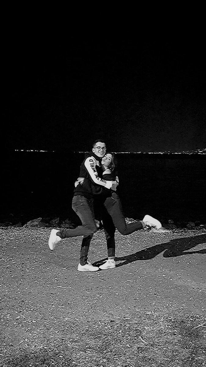 Nida19_25's tweet photo. Seni senelere değil 
nefesim bitene dek sevicem ❤️ https://t.co/3Hk2YwHKrQ