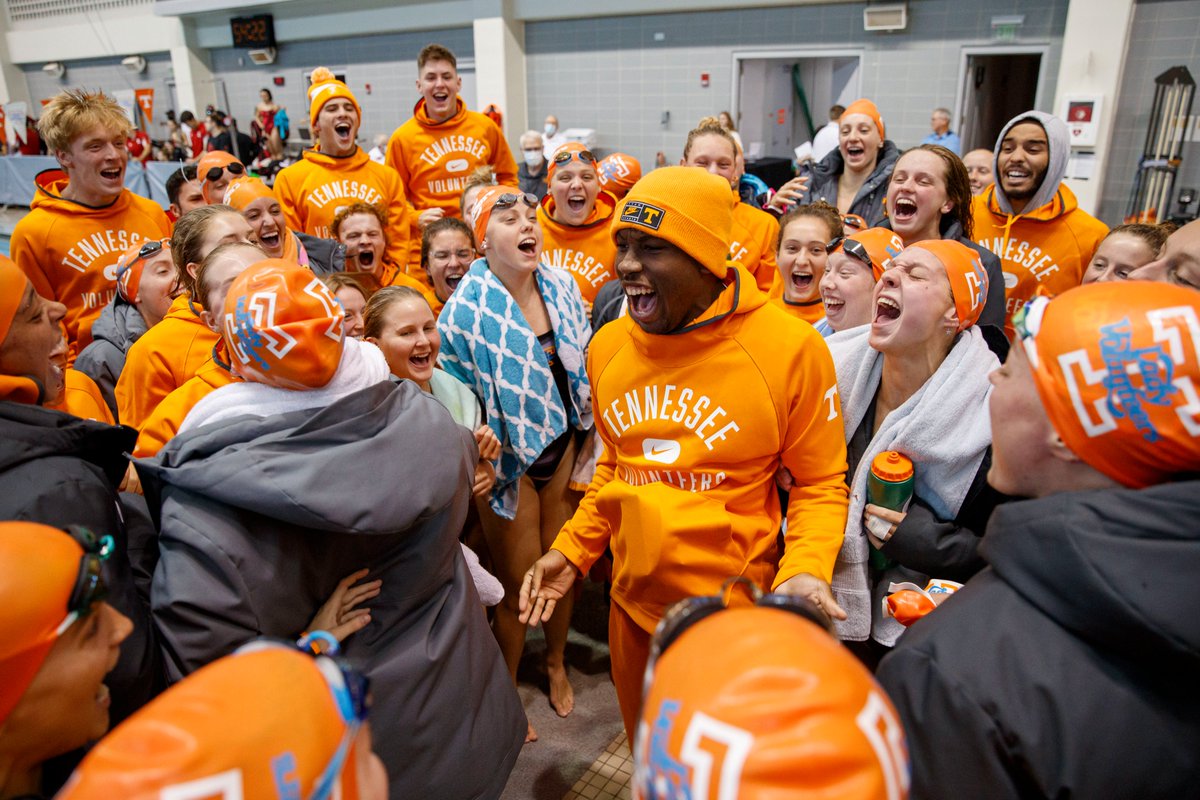 Vol_SwimDive tweet picture