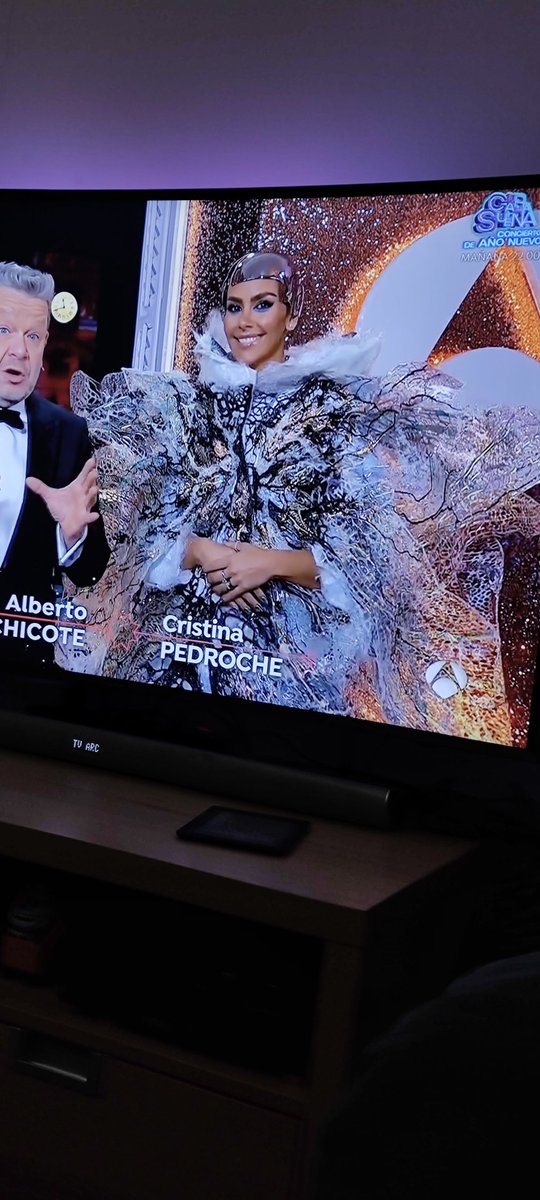 Grande Cristina Pedroche vestida de Omicron