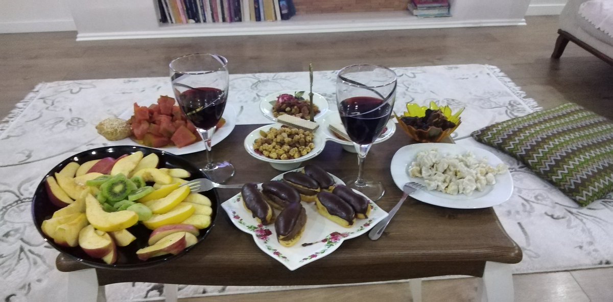 AKP siz bir yil diliyorum herkese AKP olmasa herkes mutlu olur