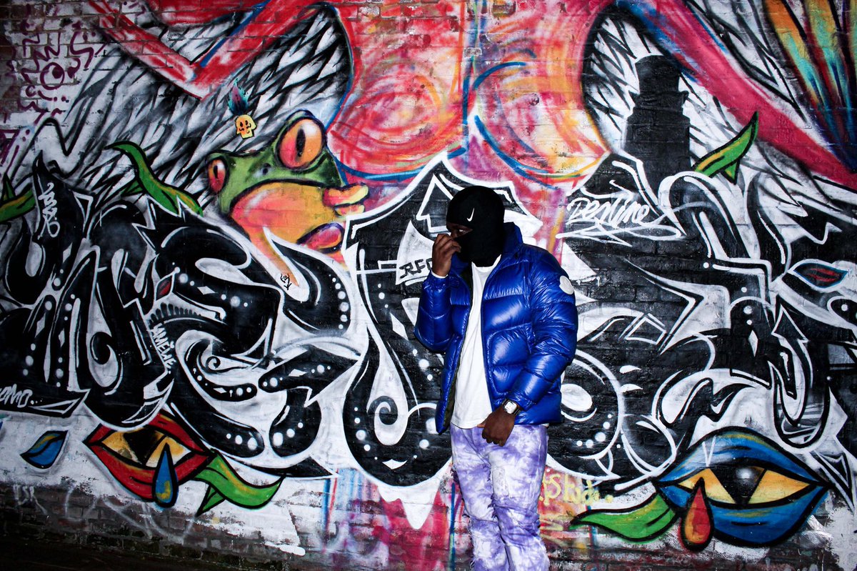 1ApplyPressure's tweet photo. “You sold a few records but you ain’t accomplish shit yet, once you go platinum or gold then you could sit back.”

📸: @Frenchthegodson https://t.co/5Bl6UlUSvw