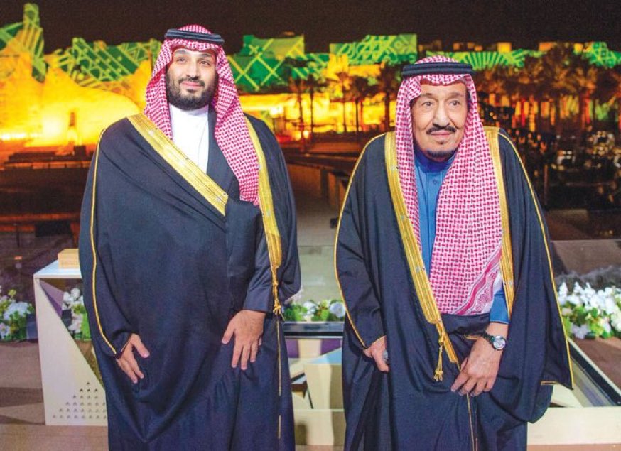 HRHMBNSALMAAN's tweet photo. أسأل  الله أن تكون هذه السنة الجديدة عام الخير والبركة والنجاح والتطور تحت ظل سيدي #الملك_سلمان وولي عهده الامين #الأمير_محمد_بن_سلمان ولبلدي الحبيبة المملكة العظمى والشعب السعودي الكريم الوفي الاصيل والأمة العربية والإسلامية و العالم أجمع 
💚🇸🇦💚 https://t.co/OxAapZbGPl