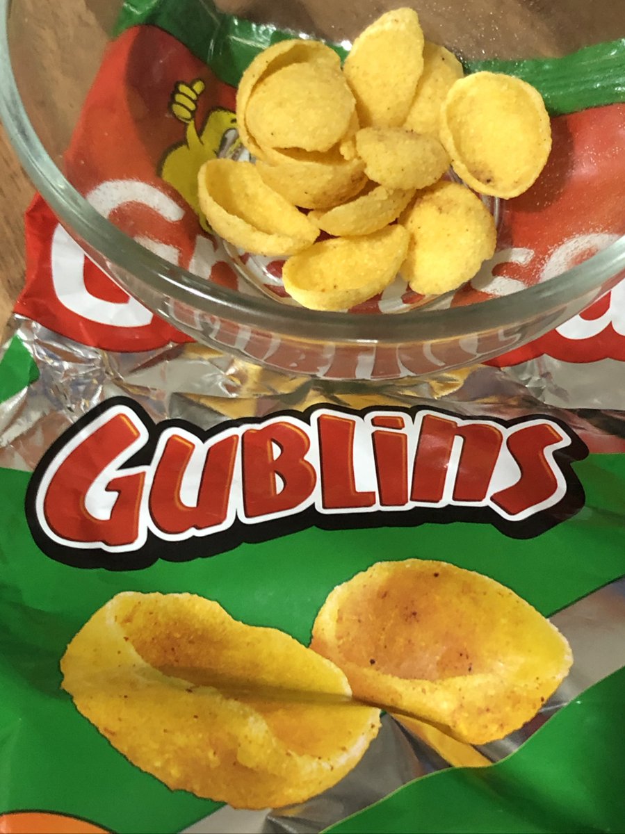 Peter_ujo's tweet photo. No compramos uvas...
La última alternativa fueron los #Gublins...
Y resulta que las campanadas las patrocinan los Gublins??
QUÉ COJONES ESTÁ PASANDO!!????
🤔🤷🏻♂️😮
@IbaiLlanos @grefusa https://t.co/6Y9l6f1w5U