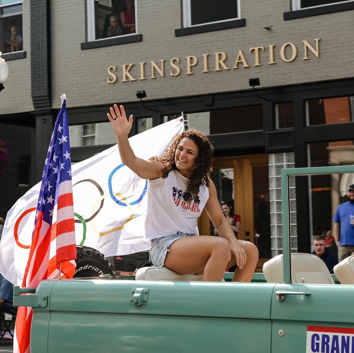 CampbellsvilleU's tweet image. What a year! ✨Here is to a new one ✨ Happy New Year! 🎊