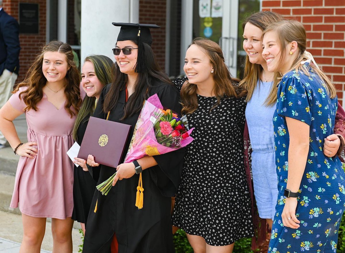 CampbellsvilleU's tweet image. What a year! ✨Here is to a new one ✨ Happy New Year! 🎊