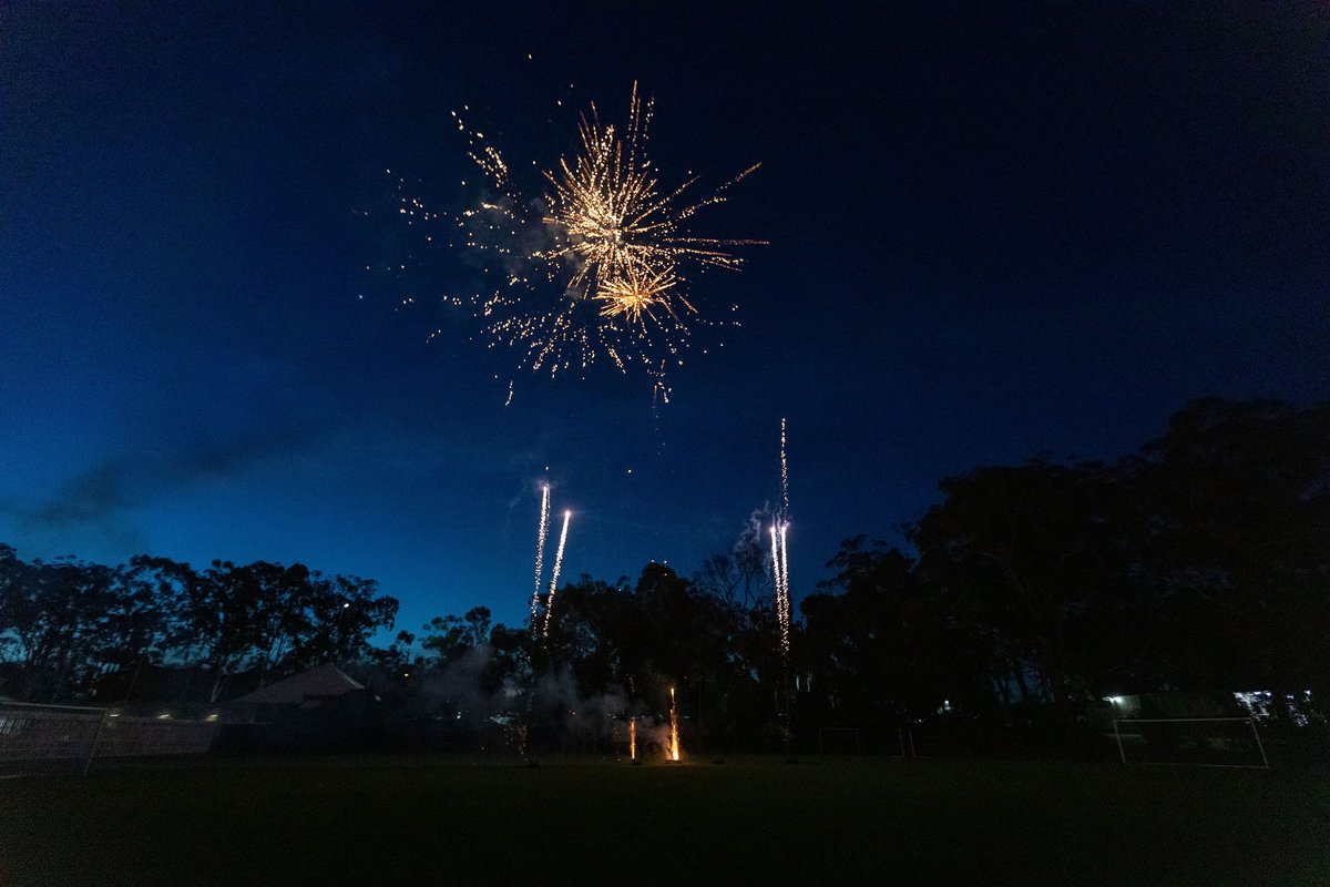 Happy New Year! 🎆✨ Wishing you and your family a safe, happy, healthy, and prosperous 2022. We can't wait to welcome everyone back on campus soon. 🤩📚 📸: Celeste Humphreys @novasoma