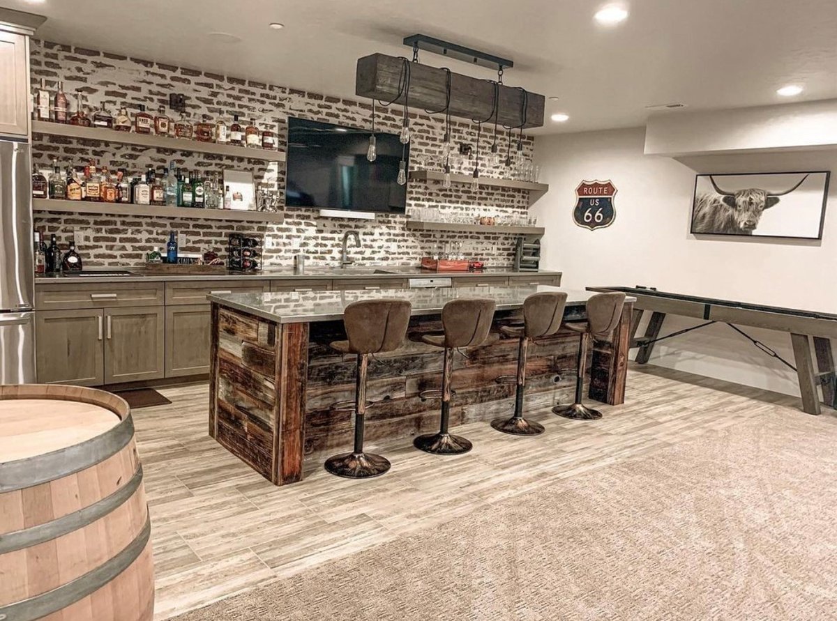 BrickIndustry's tweet photo. Happy NYE 🥳 Wishing you all the best in 2022!⁠
⁠
📷: Amy Miles (@anianimates.milesdesign⁠)
🧱: @generalshale Peppermill Thin Brick ⁠
⁠

#GermanSmear #BrickBackSplash #HomeInspiration #Renovate #BuildWithBrick https://t.co/OiQDJ8Nhru