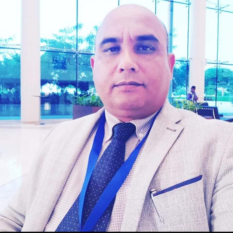 iubhss's tweet photo. ~Greetings,
To my sincere fellows, supporting hands and my lovely young and enthusiastic seniors, it's Dr. Nadeem Anwar, Executive Member IUB Health and Safety Society (IUBHSS) with his farewell address.
Entire Journey was fantastic with fabulous memories. https://t.co/RHjCzy4NtW