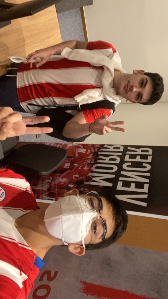 Se va el mejor año de toda mi vida a nivel de fifa y personal. Cumplí una meta de representar a Paraguay y de ahí todo fue a mejor y ser bicampeón de america con el Tense🦑 Gracias a todos y ojalá sea mejor el 2022 <3